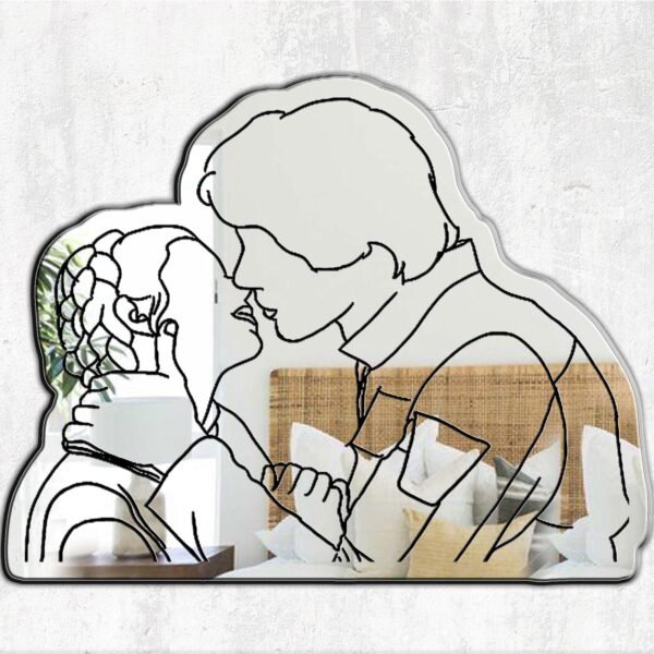 Irregular mirror with Han and Leia's first kiss scene.