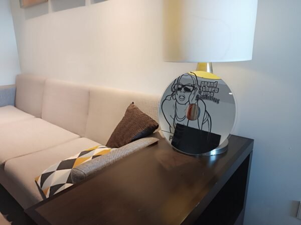 Decorative mirror featuring "GTA San Andreas" disc.