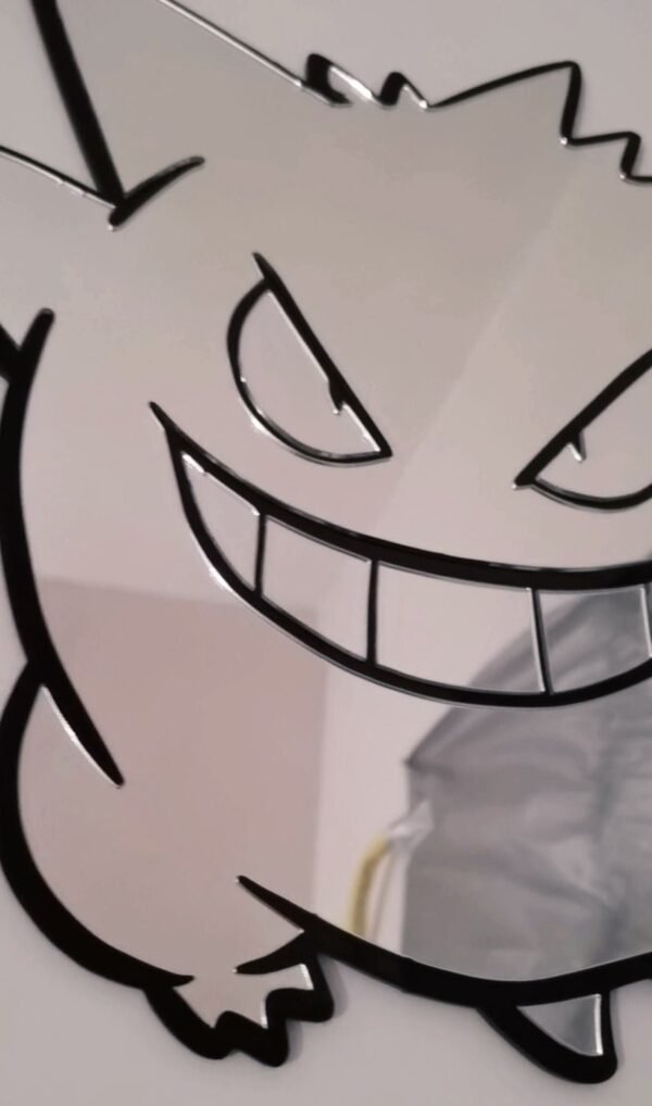 Gengar mirror on a white background.