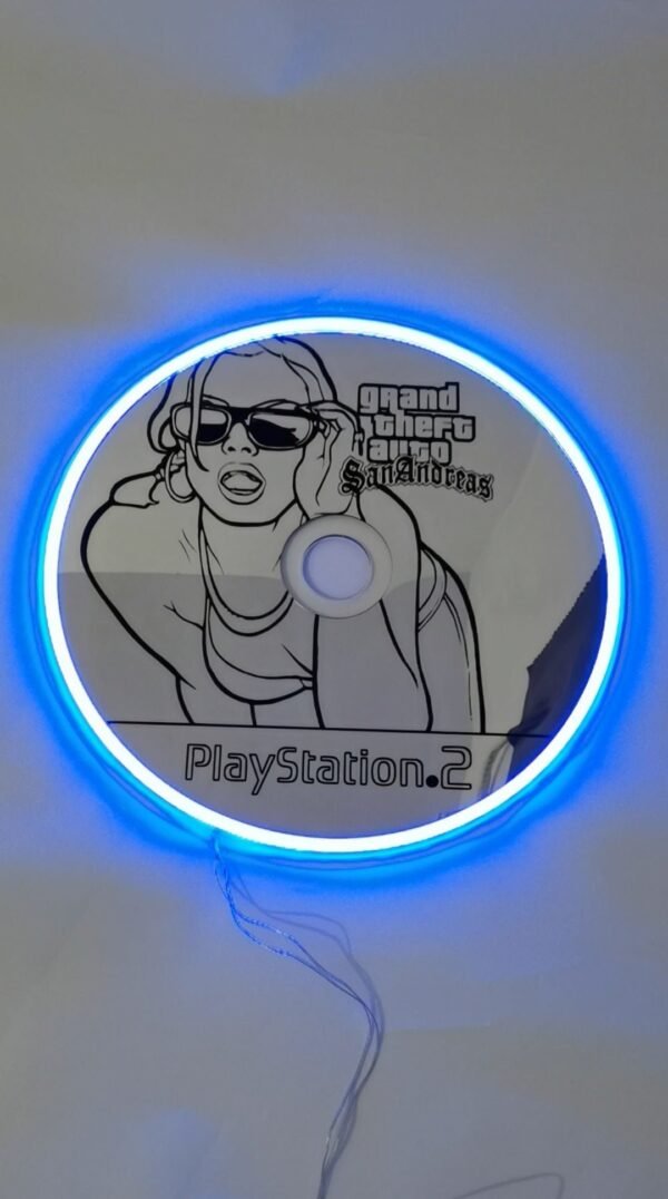 Custom mirror framed with "GTA San Andreas" disc.