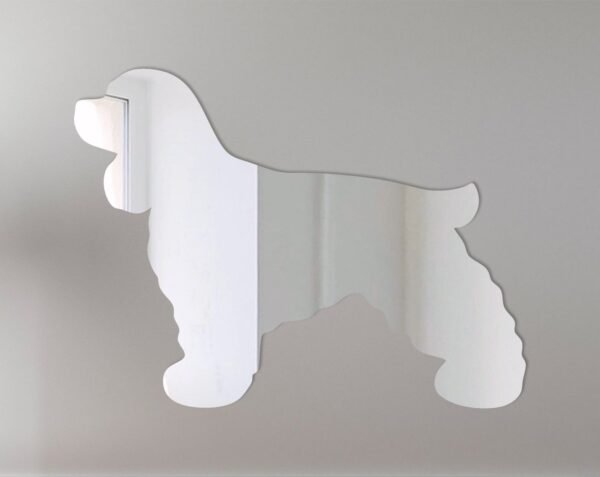 Cocker Spaniel-shaped mirror with 'Welcome' sign.