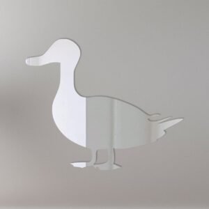 Reflective 'Duck 4' road sign with four duck silhouettes.