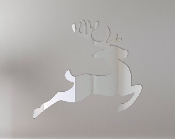 Mirror sign with a reindeer silhouette and snowflakes.