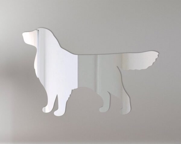 Golden Retriever-shaped mirror with 'Welcome' sign.