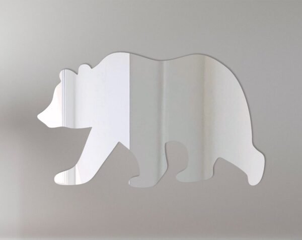 Reflective sign featuring a grizzly bear illustration.