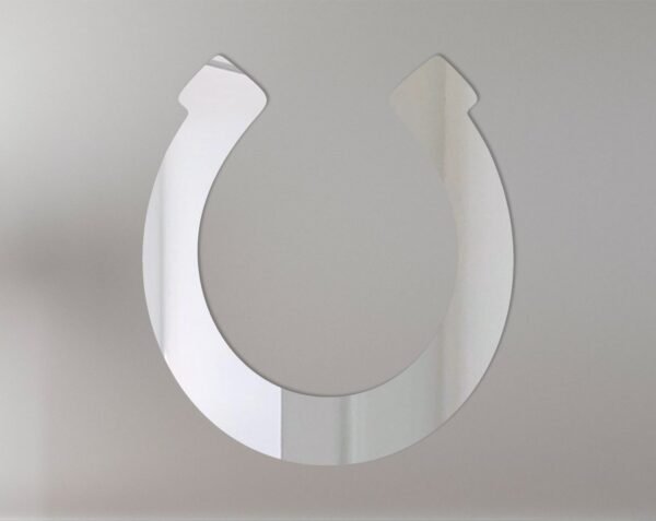 Decorative horseshoe-shaped mirror with the number 5 in the center.