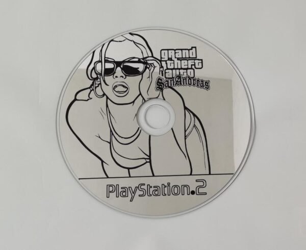 Artistic mirror using "GTA San Andreas" game disc.